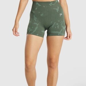 Gymshark adapt camo seamless short